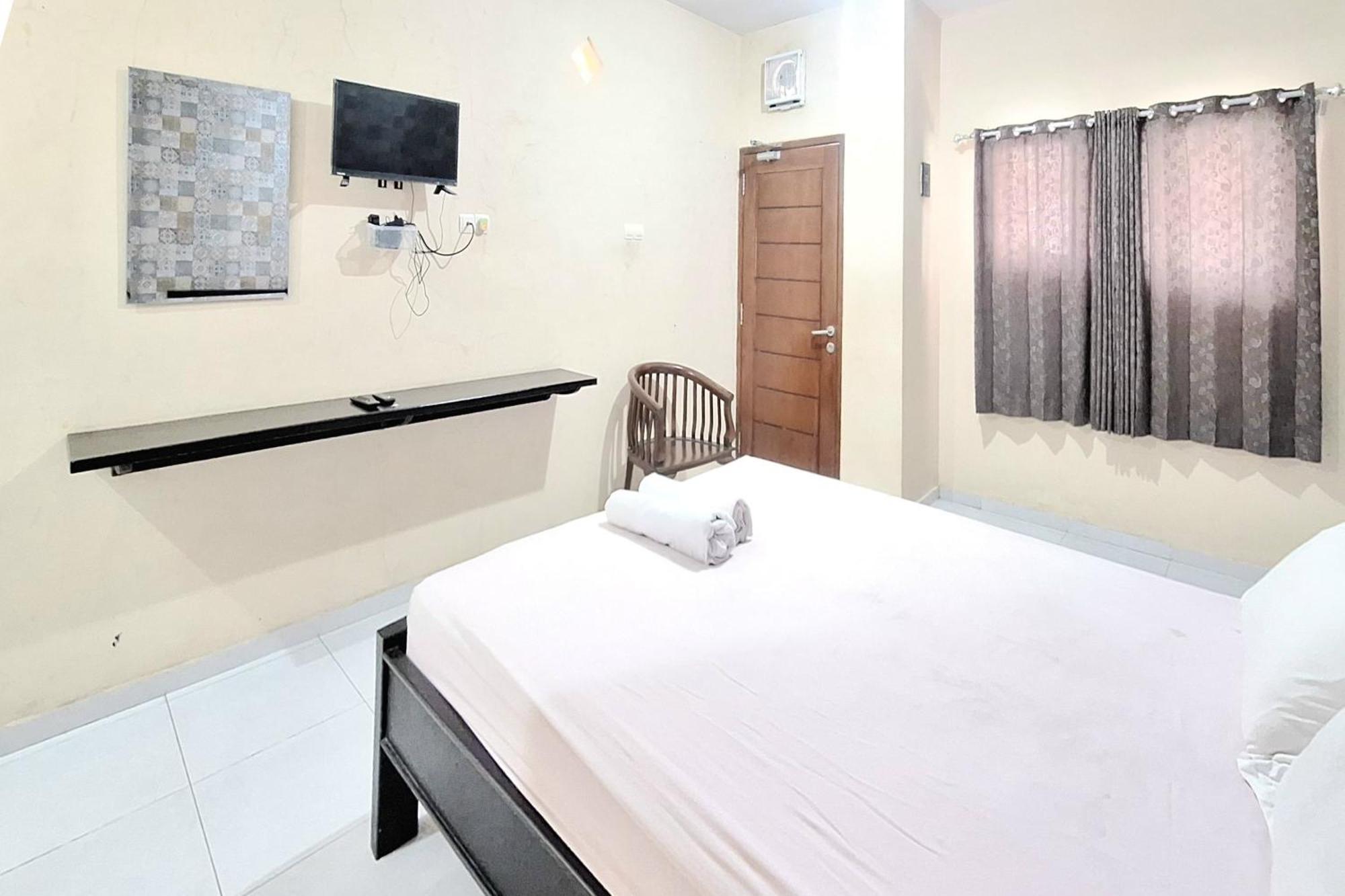 Villa Bukit Bunga Syariah Redpartner Pacet Mojokerto Bagian luar foto