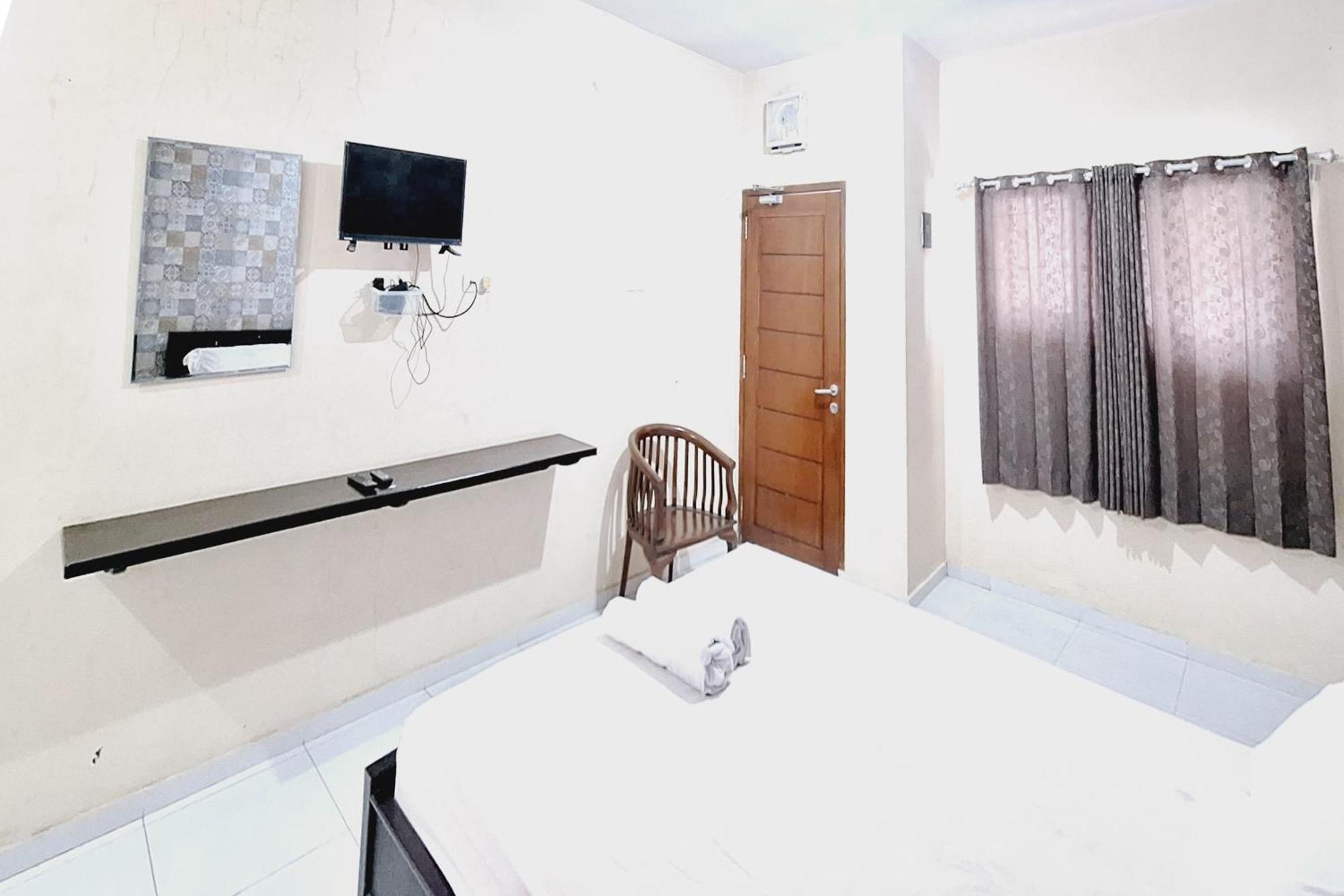 Villa Bukit Bunga Syariah Redpartner Pacet Mojokerto Bagian luar foto