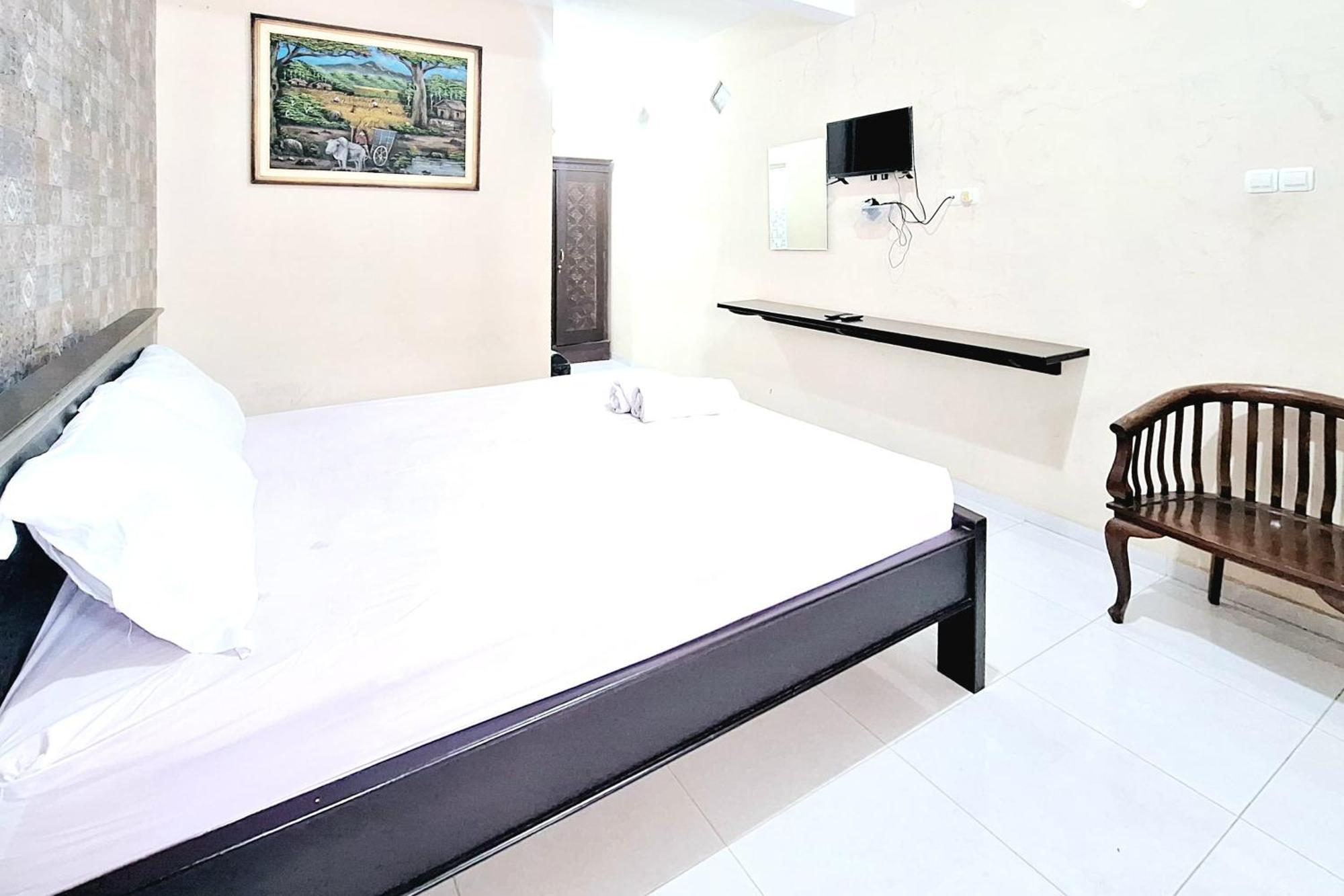 Villa Bukit Bunga Syariah Redpartner Pacet Mojokerto Bagian luar foto