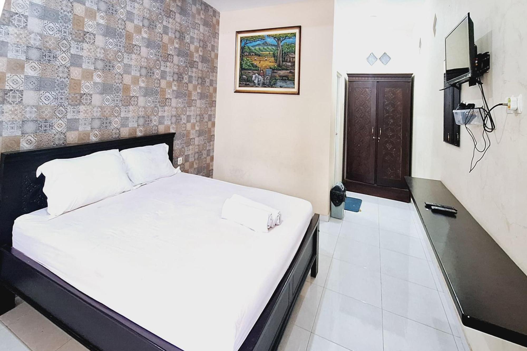 Villa Bukit Bunga Syariah Redpartner Pacet Mojokerto Bagian luar foto